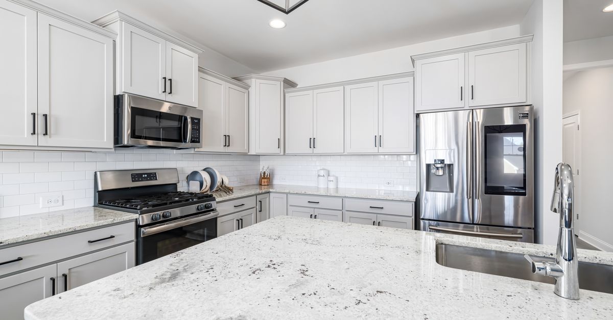 Classy Closets - DBA - PHX- LV- TX- CA (Robin Bird LLC Agency- KITCHEN & BATH) project photo