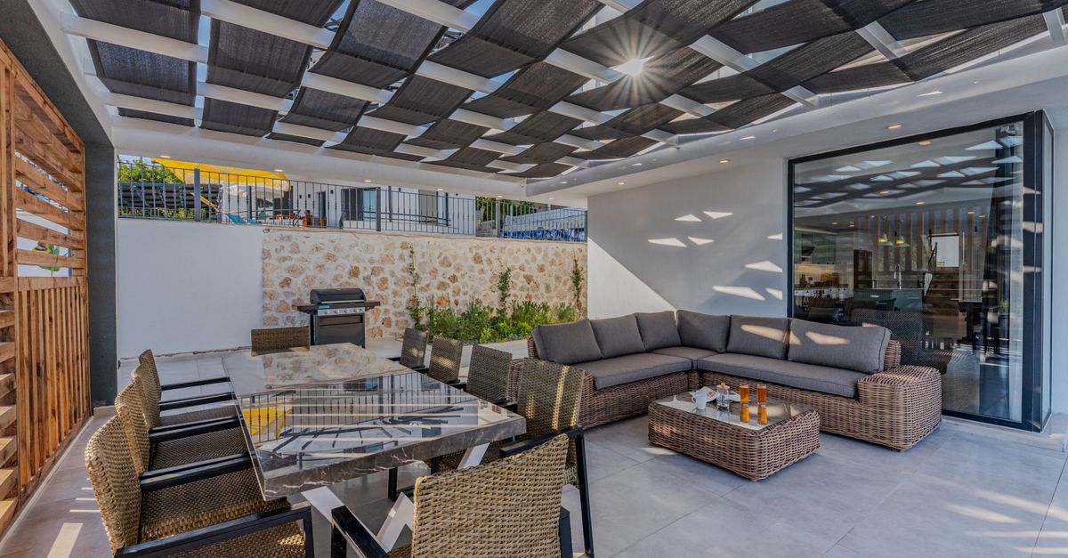 Liberty Awnings & Shades project photo