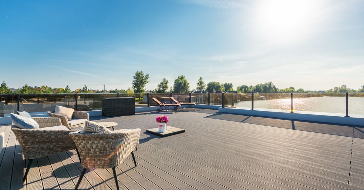 Quartz Construction & Remodeling (Decks) project photo